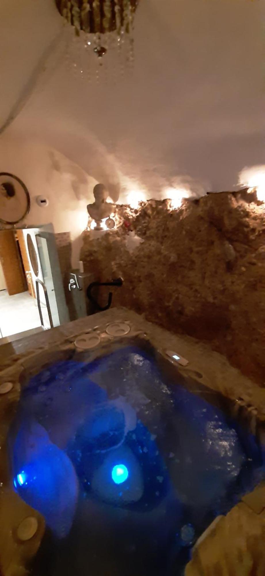 Love Room Avec Spa Privatif Monaco 罗克布吕讷-卡普马丹 外观 照片