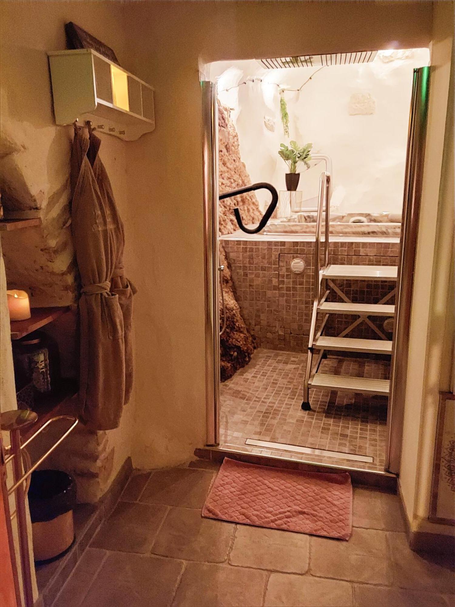 Love Room Avec Spa Privatif Monaco 罗克布吕讷-卡普马丹 外观 照片